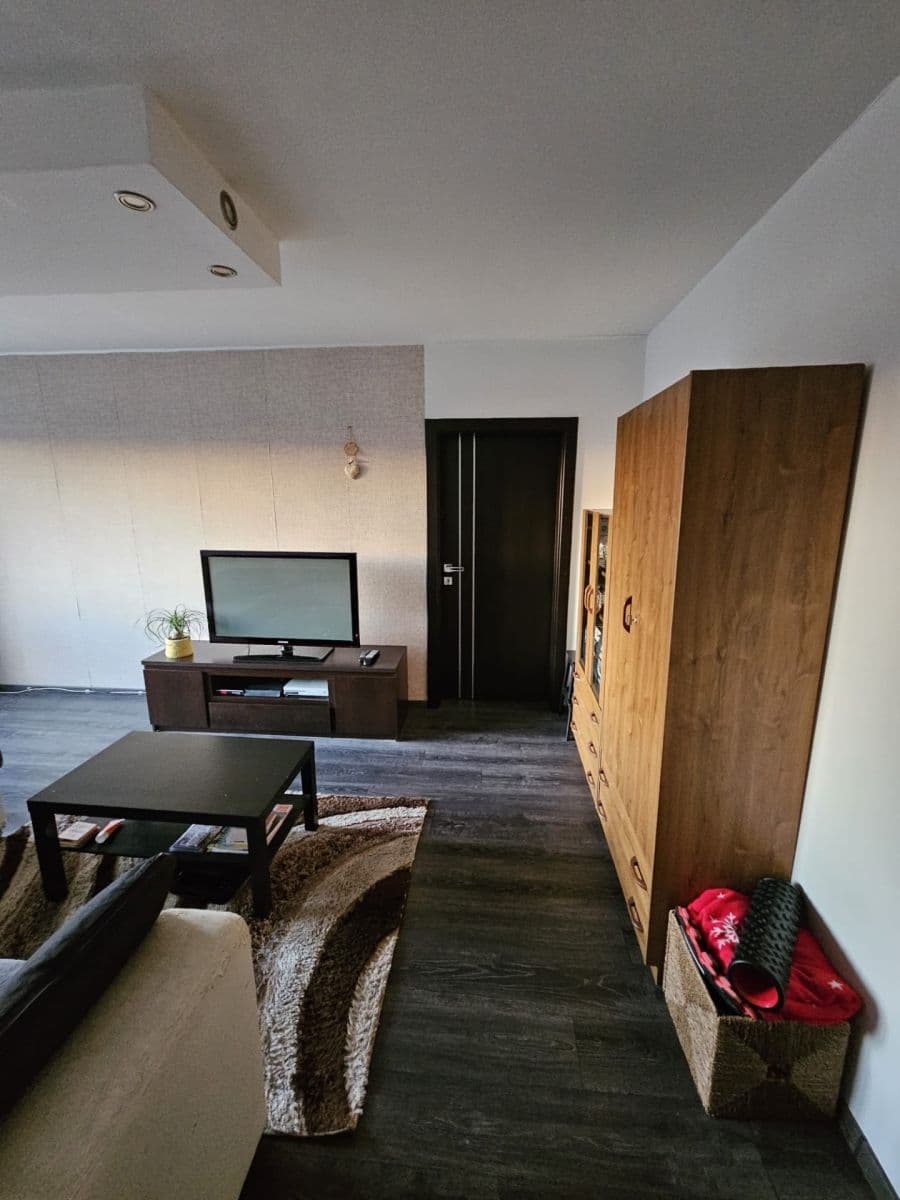 Prenájom bytu 2-izbový 55 m², Gabajova, Žilina, Žilinský kraj Prenájom bytu 2-izbový 55 m², Gabajova, Žilina, Žilinský kraj