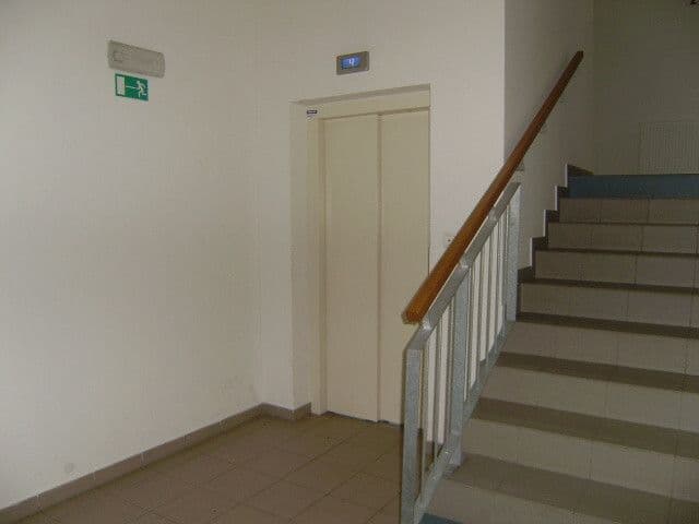 Prenájom bytu 2-izbový 48 m², Zlonická, Praha, Praha Prenájom bytu 2-izbový 48 m², Zlonická, Praha, Praha