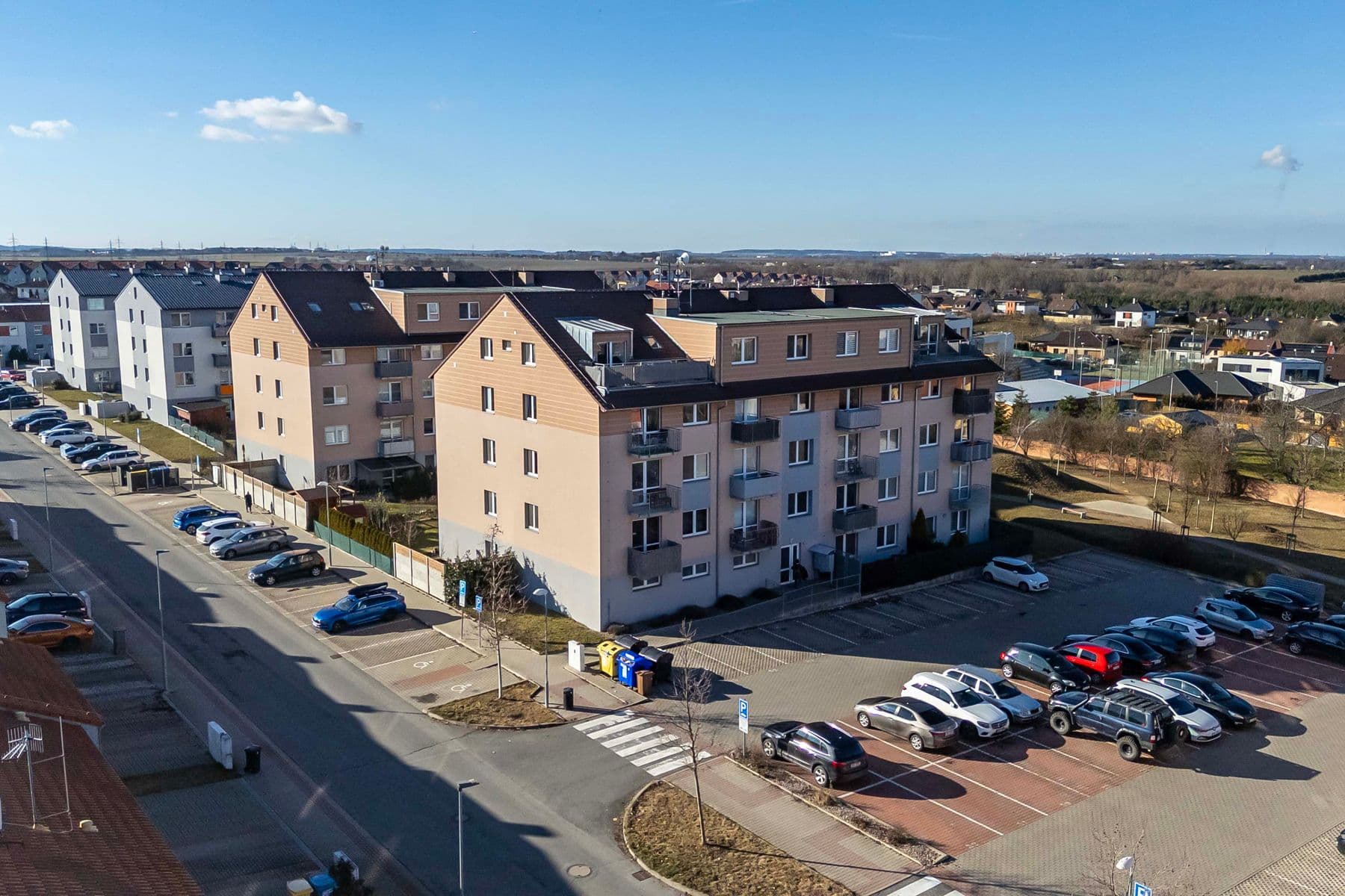 Predaj bytu 2-izbový 82 m², Ecksteinova, Chýně, Středočeský kraj Predaj bytu 2-izbový 82 m², Ecksteinova, Chýně, Středočeský kraj