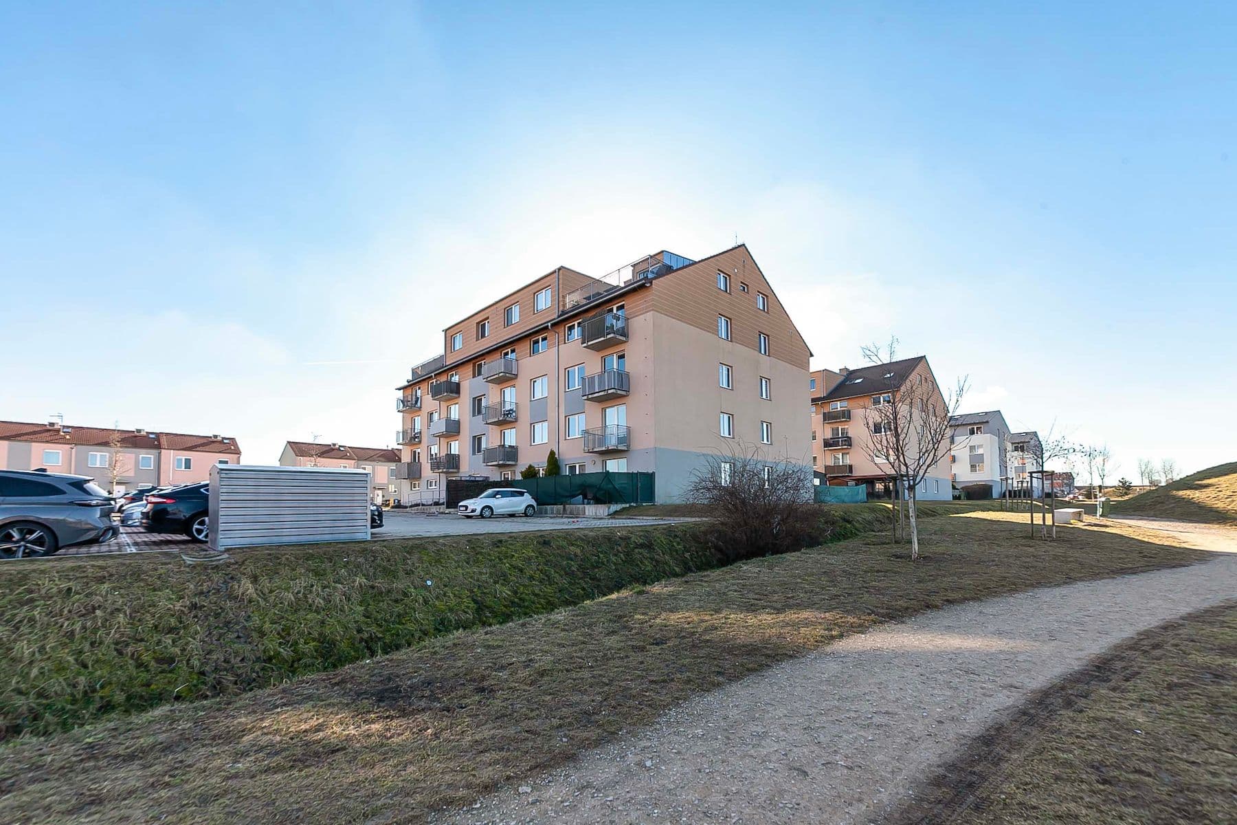 Predaj bytu 2-izbový 82 m², Ecksteinova, Chýně, Středočeský kraj Predaj bytu 2-izbový 82 m², Ecksteinova, Chýně, Středočeský kraj