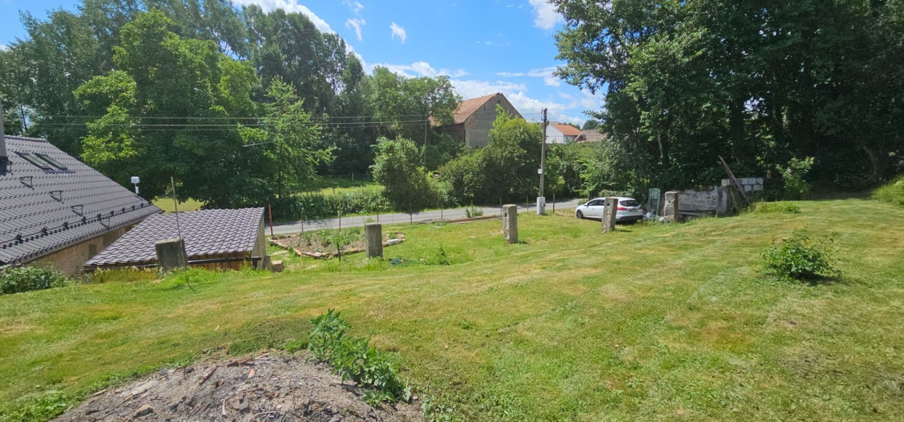 Predaj pozemku 700 m², Katusice, Středočeský kraj Predaj pozemku 700 m², Katusice, Středočeský kraj