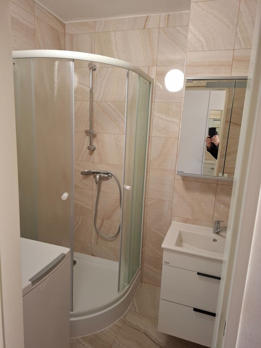 Prenájom bytu 3-izbový 73 m², Klecany, Středočeský kraj Prenájom bytu 3-izbový 73 m², Klecany, Středočeský kraj