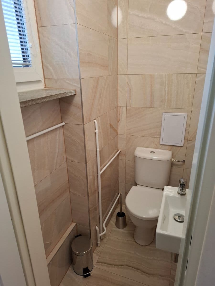 Prenájom bytu 3-izbový 73 m², Klecany, Středočeský kraj Prenájom bytu 3-izbový 73 m², Klecany, Středočeský kraj