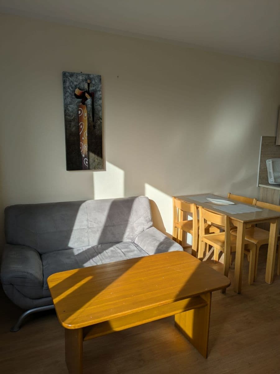 Prenájom bytu 2-izbový 55 m², Skelná, Jablonec nad Nisou, Liberecký kraj Prenájom bytu 2-izbový 55 m², Skelná, Jablonec nad Nisou, Liberecký kraj