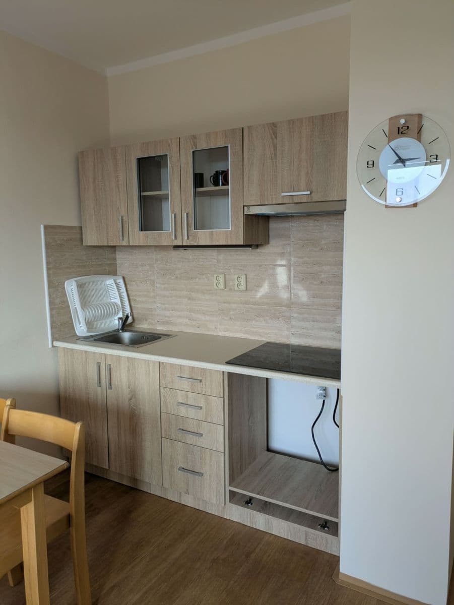 Prenájom bytu 2-izbový 55 m², Skelná, Jablonec nad Nisou, Liberecký kraj Prenájom bytu 2-izbový 55 m², Skelná, Jablonec nad Nisou, Liberecký kraj