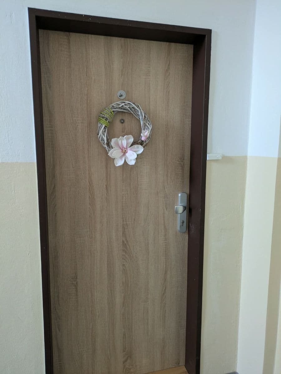 Prenájom bytu 2-izbový 55 m², Skelná, Jablonec nad Nisou, Liberecký kraj Prenájom bytu 2-izbový 55 m², Skelná, Jablonec nad Nisou, Liberecký kraj