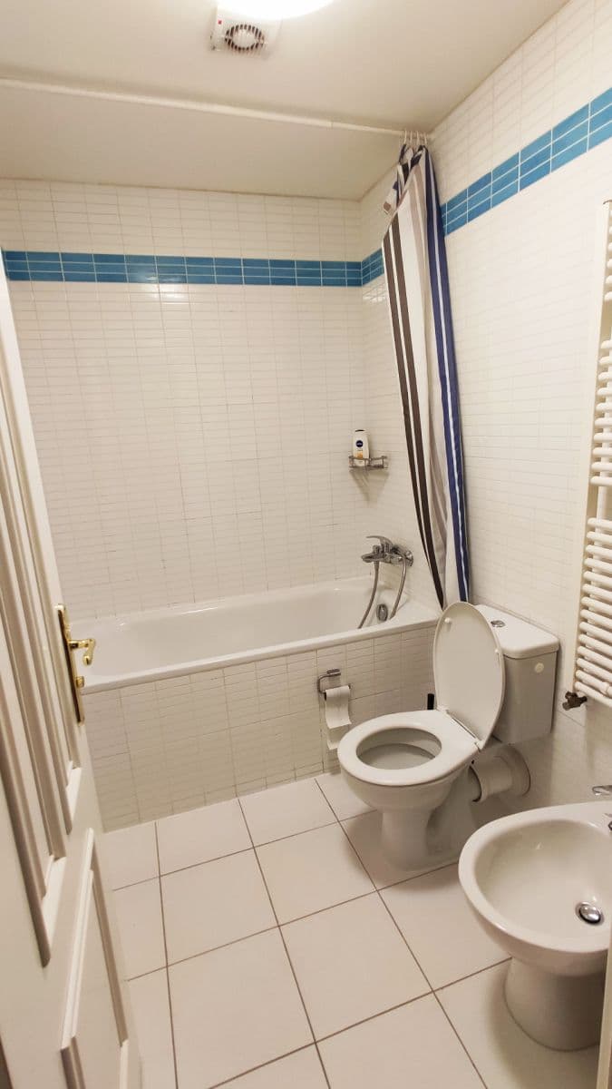 Prenájom bytu 2-izbový 38 m², Klimentská, Praha, Praha Prenájom bytu 2-izbový 38 m², Klimentská, Praha, Praha