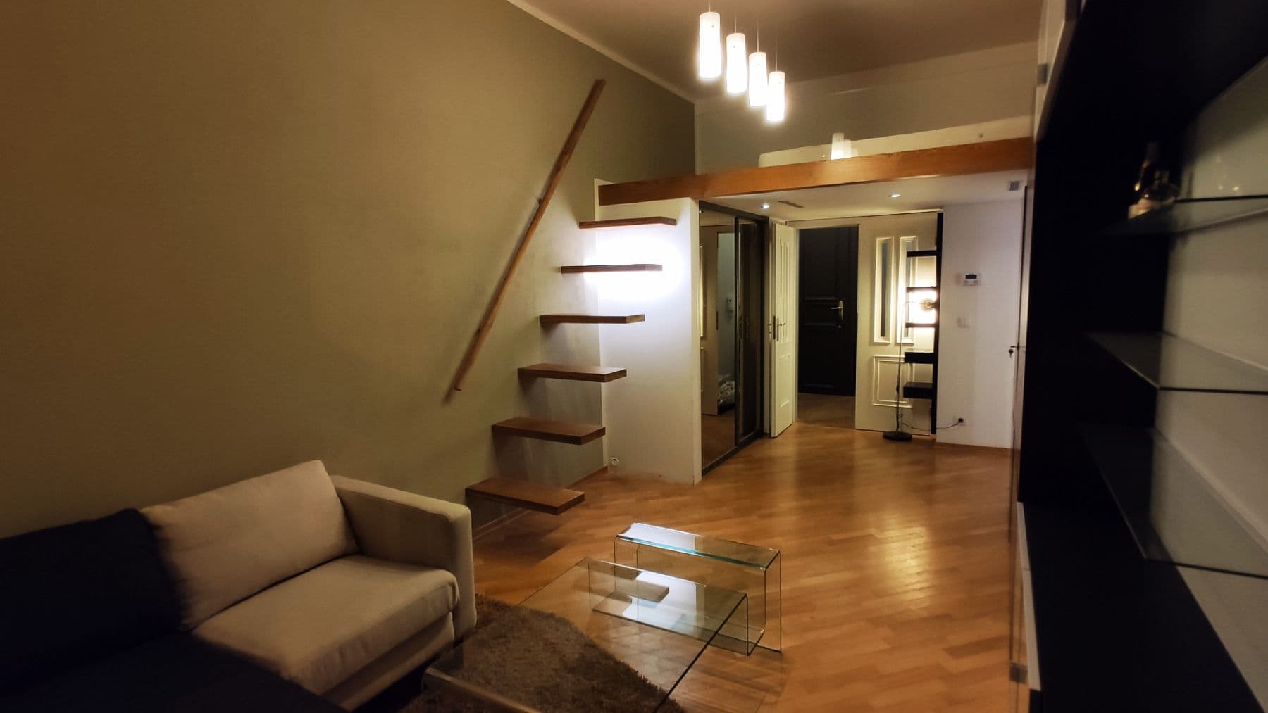 Prenájom bytu 2-izbový 38 m², Klimentská, Praha, Praha Prenájom bytu 2-izbový 38 m², Klimentská, Praha, Praha