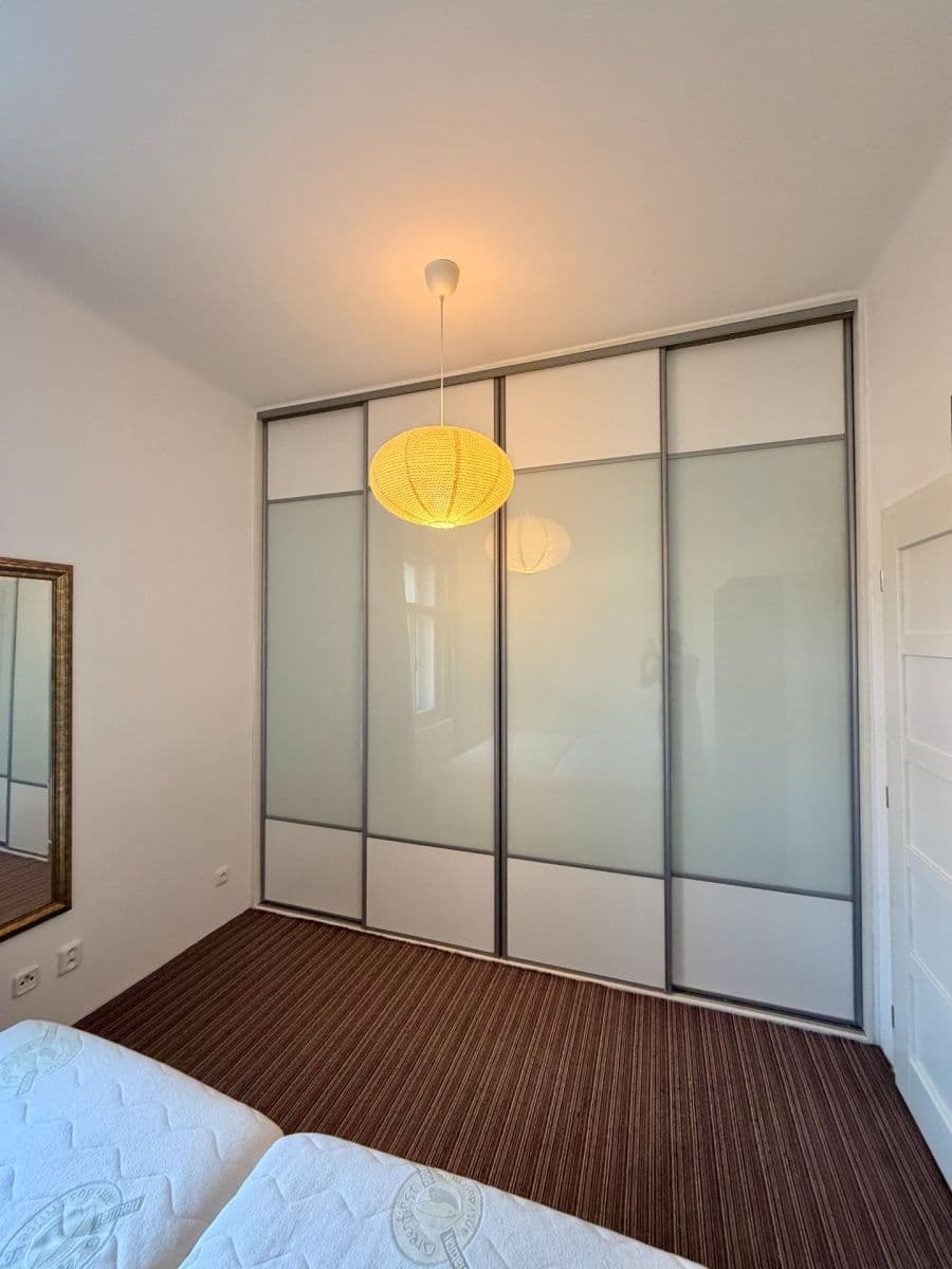 Prenájom bytu 2-izbový 51 m², U Blaženky, Praha, Praha Prenájom bytu 2-izbový 51 m², U Blaženky, Praha, Praha