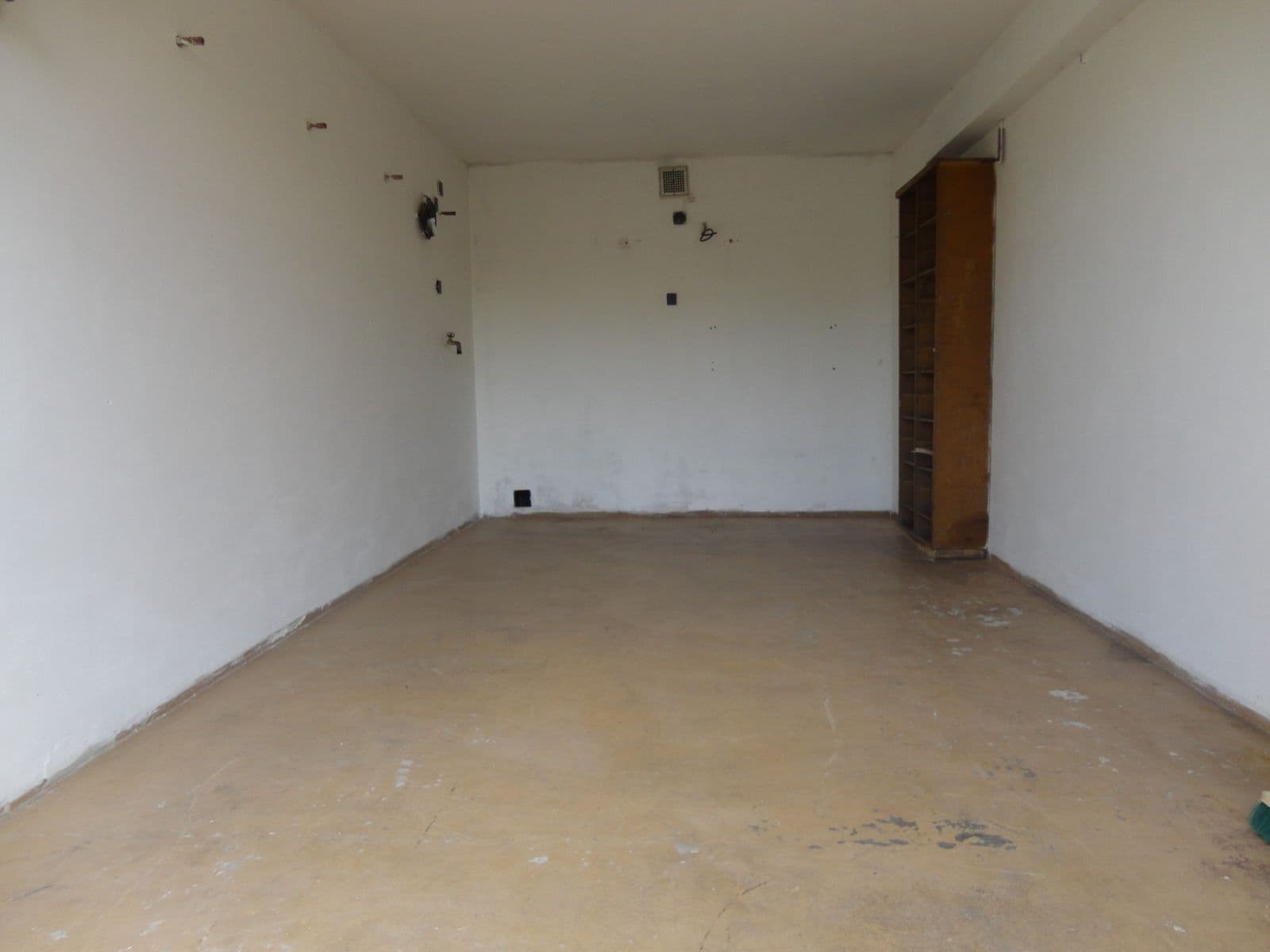 Prenájom garáže 20 m², Balbínova, Brno, Jihomoravský kraj Prenájom garáže 20 m², Balbínova, Brno, Jihomoravský kraj