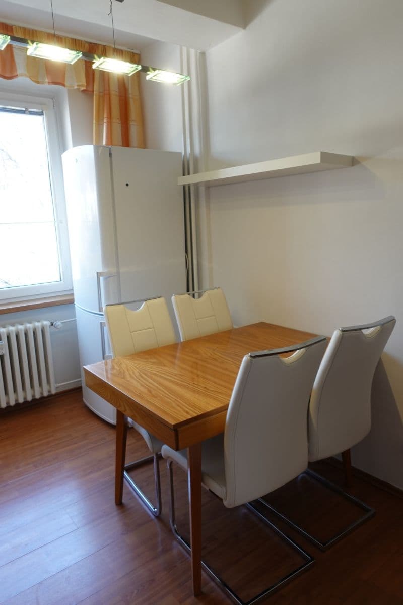 Prenájom bytu 3-izbový 67 m², Churáňovská, Praha, Praha Prenájom bytu 3-izbový 67 m², Churáňovská, Praha, Praha