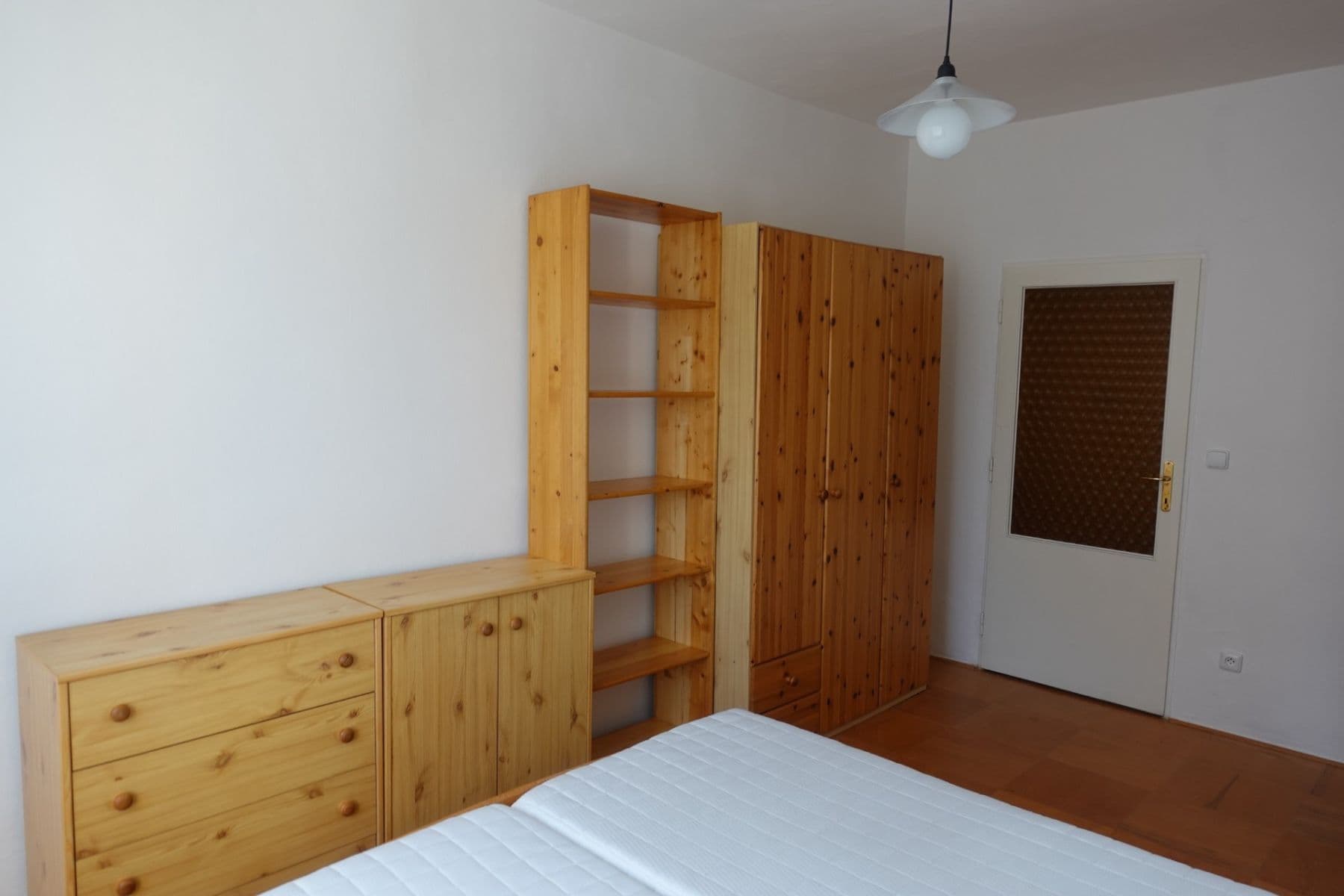 Prenájom bytu 3-izbový 67 m², Churáňovská, Praha, Praha Prenájom bytu 3-izbový 67 m², Churáňovská, Praha, Praha