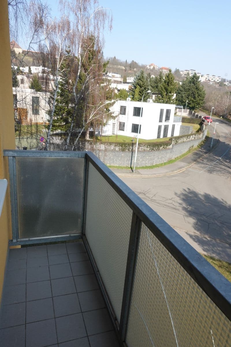 Prenájom bytu 3-izbový 67 m², Churáňovská, Praha, Praha Prenájom bytu 3-izbový 67 m², Churáňovská, Praha, Praha