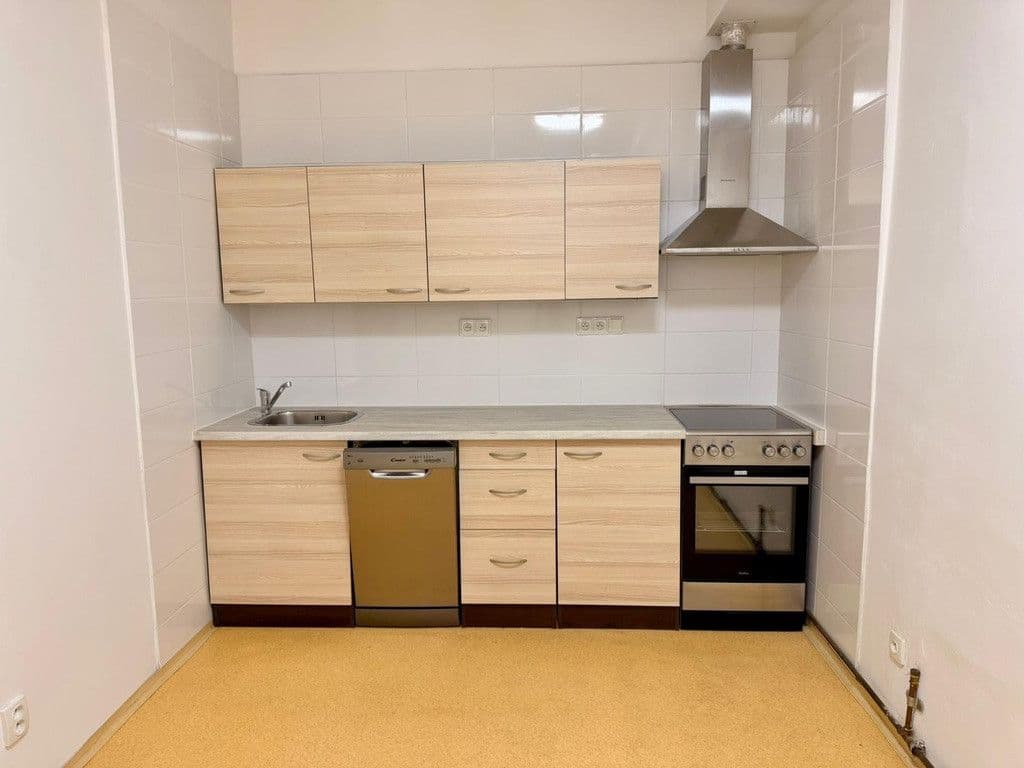 Prenájom bytu 2-izbový 62 m², Víta Nejedlého, Praha, Praha Prenájom bytu 2-izbový 62 m², Víta Nejedlého, Praha, Praha