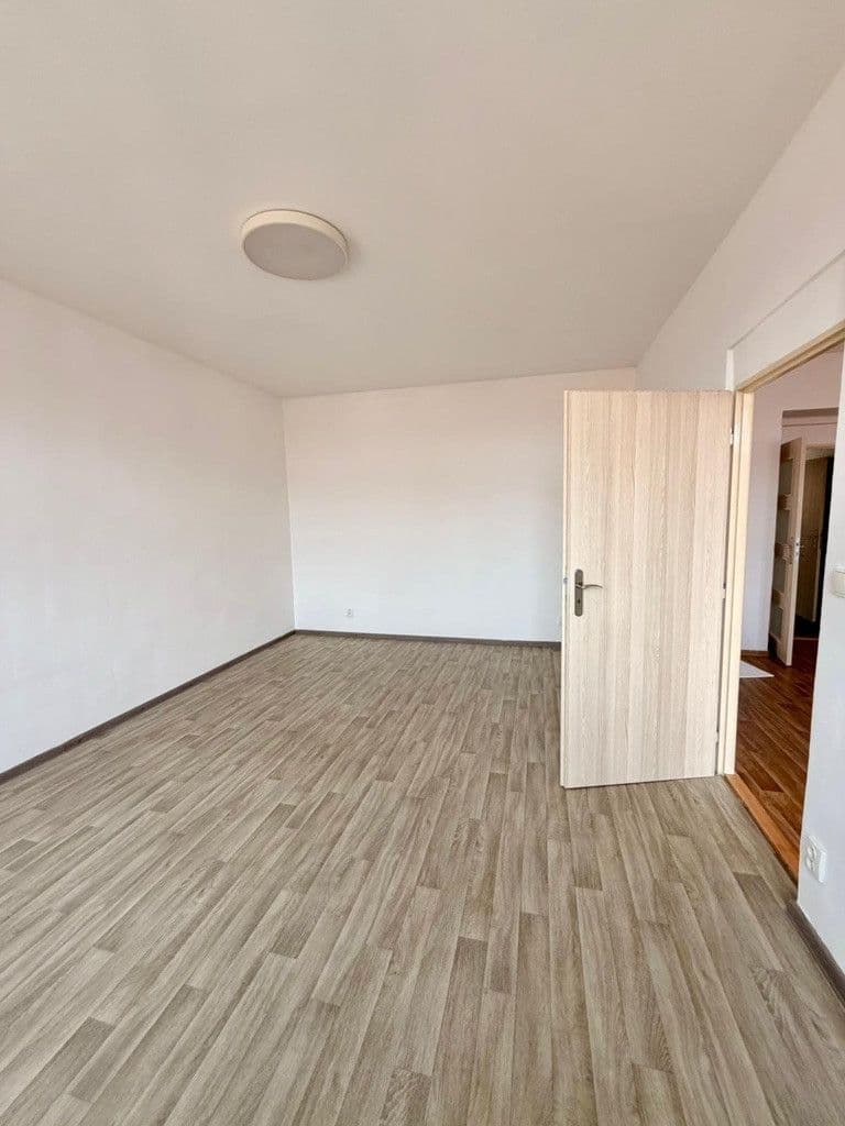 Prenájom bytu 2-izbový 62 m², Víta Nejedlého, Praha, Praha Prenájom bytu 2-izbový 62 m², Víta Nejedlého, Praha, Praha