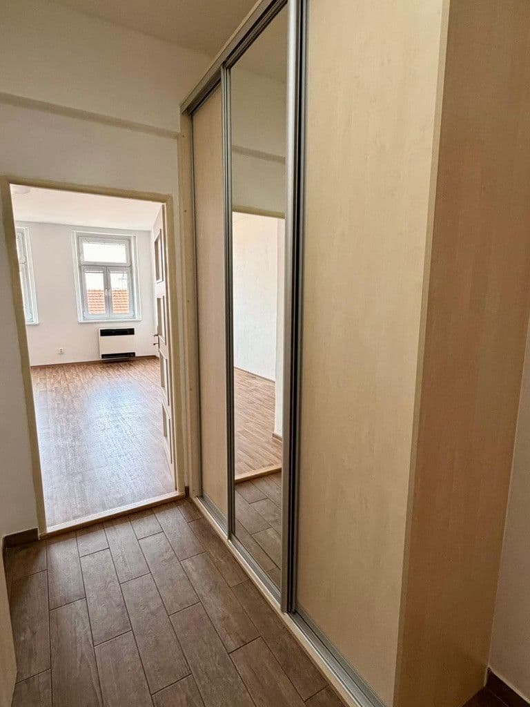 Prenájom bytu 2-izbový 62 m², Víta Nejedlého, Praha, Praha Prenájom bytu 2-izbový 62 m², Víta Nejedlého, Praha, Praha