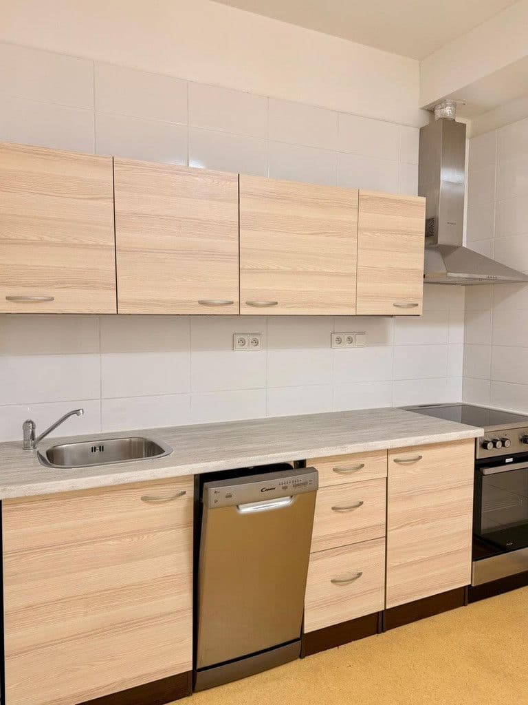 Prenájom bytu 2-izbový 62 m², Víta Nejedlého, Praha, Praha Prenájom bytu 2-izbový 62 m², Víta Nejedlého, Praha, Praha