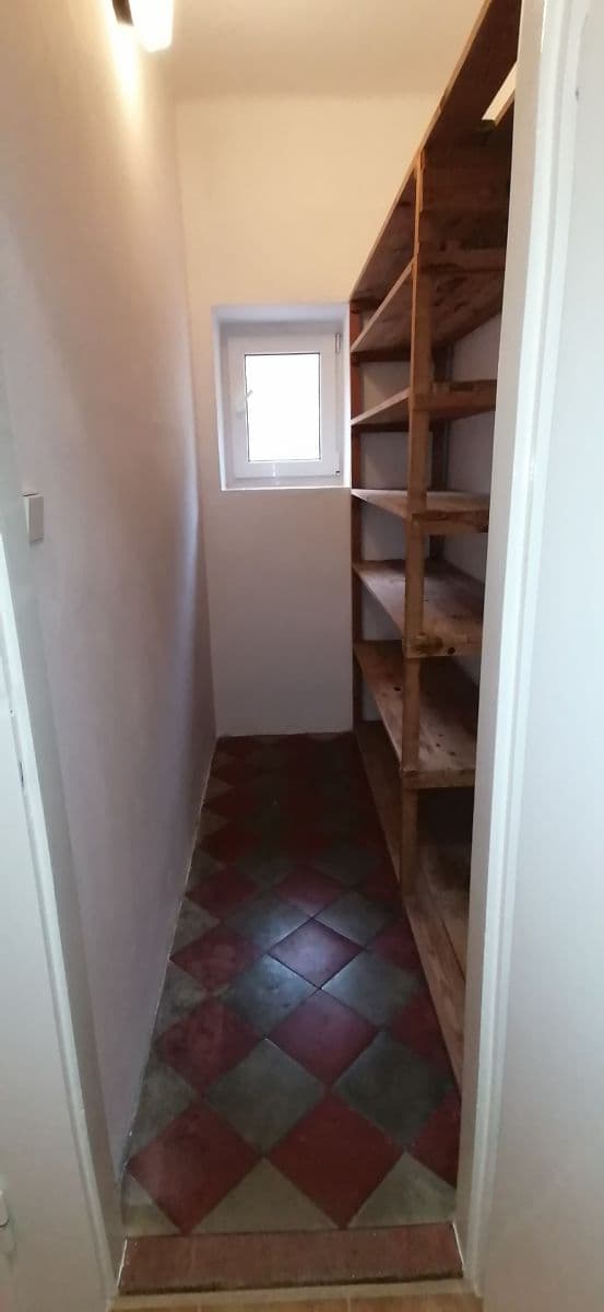 Prenájom bytu 3-izbový 100 m², Sadová, Třebíč, Kraj Vysočina Prenájom bytu 3-izbový 100 m², Sadová, Třebíč, Kraj Vysočina