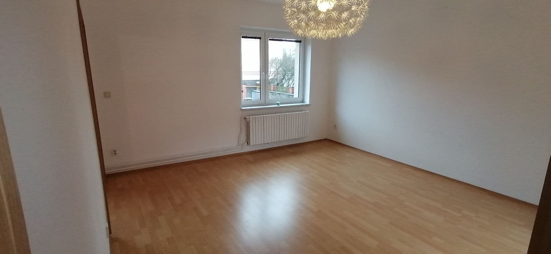 Prenájom bytu 3-izbový 100 m², Sadová, Třebíč, Kraj Vysočina Prenájom bytu 3-izbový 100 m², Sadová, Třebíč, Kraj Vysočina