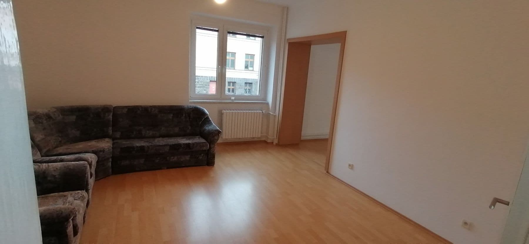 Prenájom bytu 3-izbový 100 m², Sadová, Třebíč, Kraj Vysočina Prenájom bytu 3-izbový 100 m², Sadová, Třebíč, Kraj Vysočina