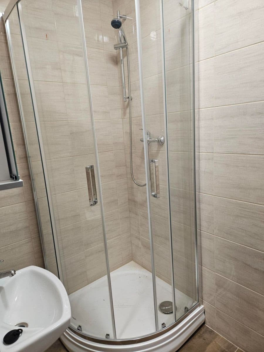 Prenájom bytu 1-izbový 36 m², Růžová, Žatec, Ústecký kraj Prenájom bytu 1-izbový 36 m², Růžová, Žatec, Ústecký kraj