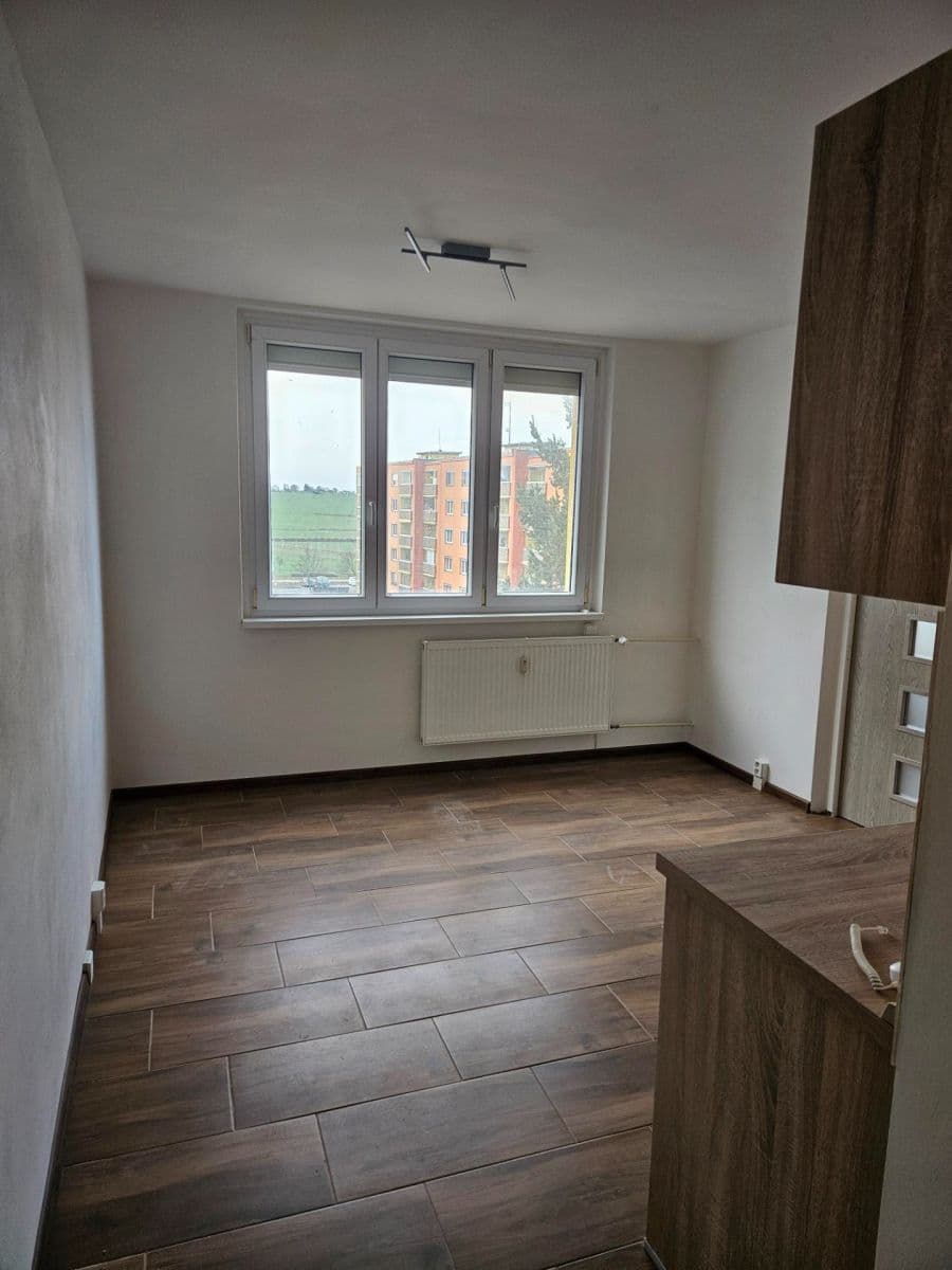 Prenájom bytu 1-izbový 36 m², Růžová, Žatec, Ústecký kraj Prenájom bytu 1-izbový 36 m², Růžová, Žatec, Ústecký kraj