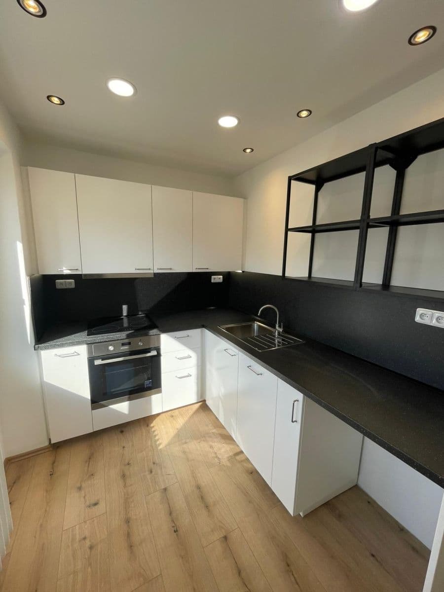 Prenájom bytu 2-izbový 50 m², Na Široké, Ostrava, Moravskoslezský kraj Prenájom bytu 2-izbový 50 m², Na Široké, Ostrava, Moravskoslezský kraj