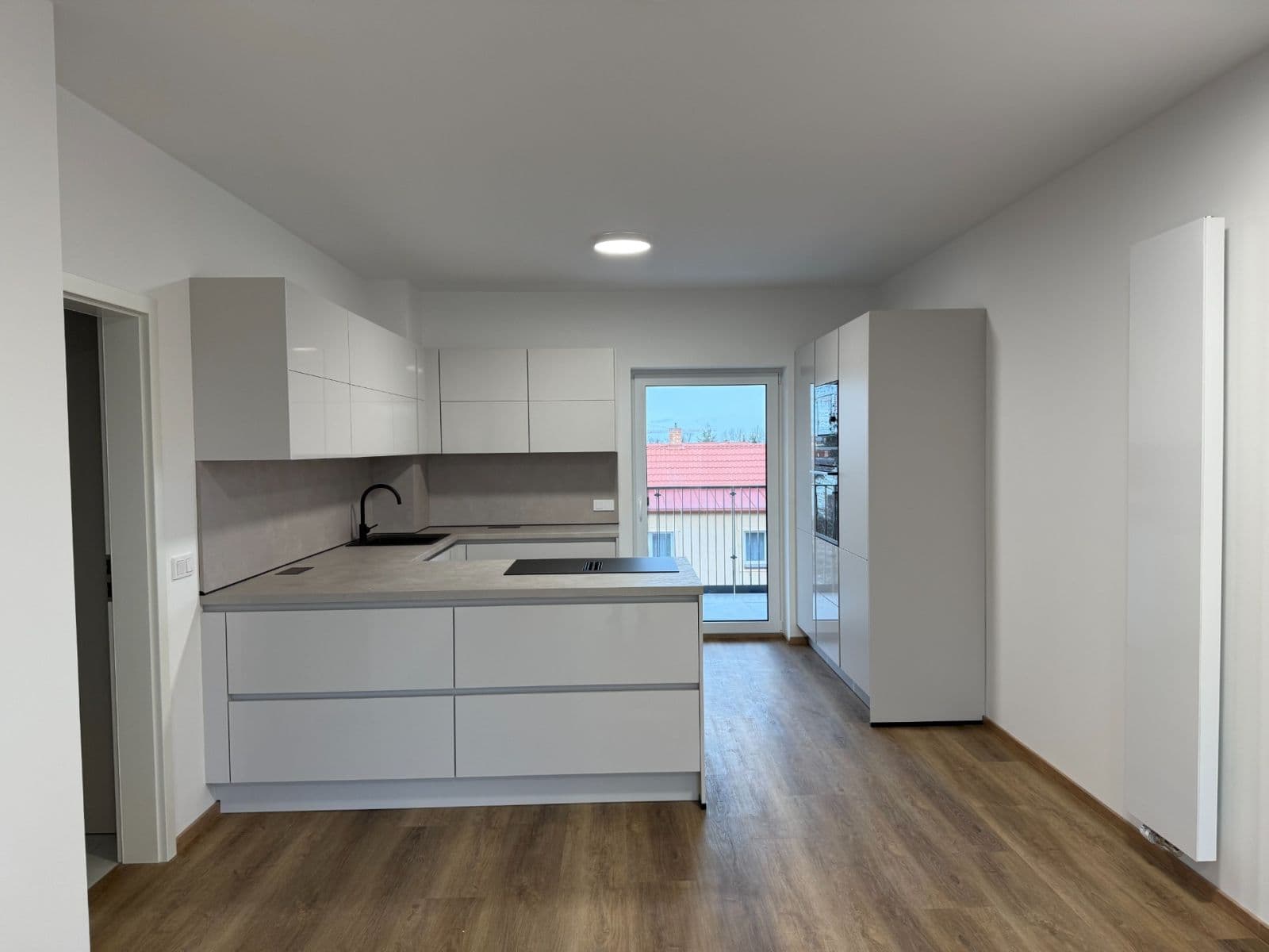 Prenájom bytu 3-izbový 73 m², Danielova, Praha, Praha Prenájom bytu 3-izbový 73 m², Danielova, Praha, Praha