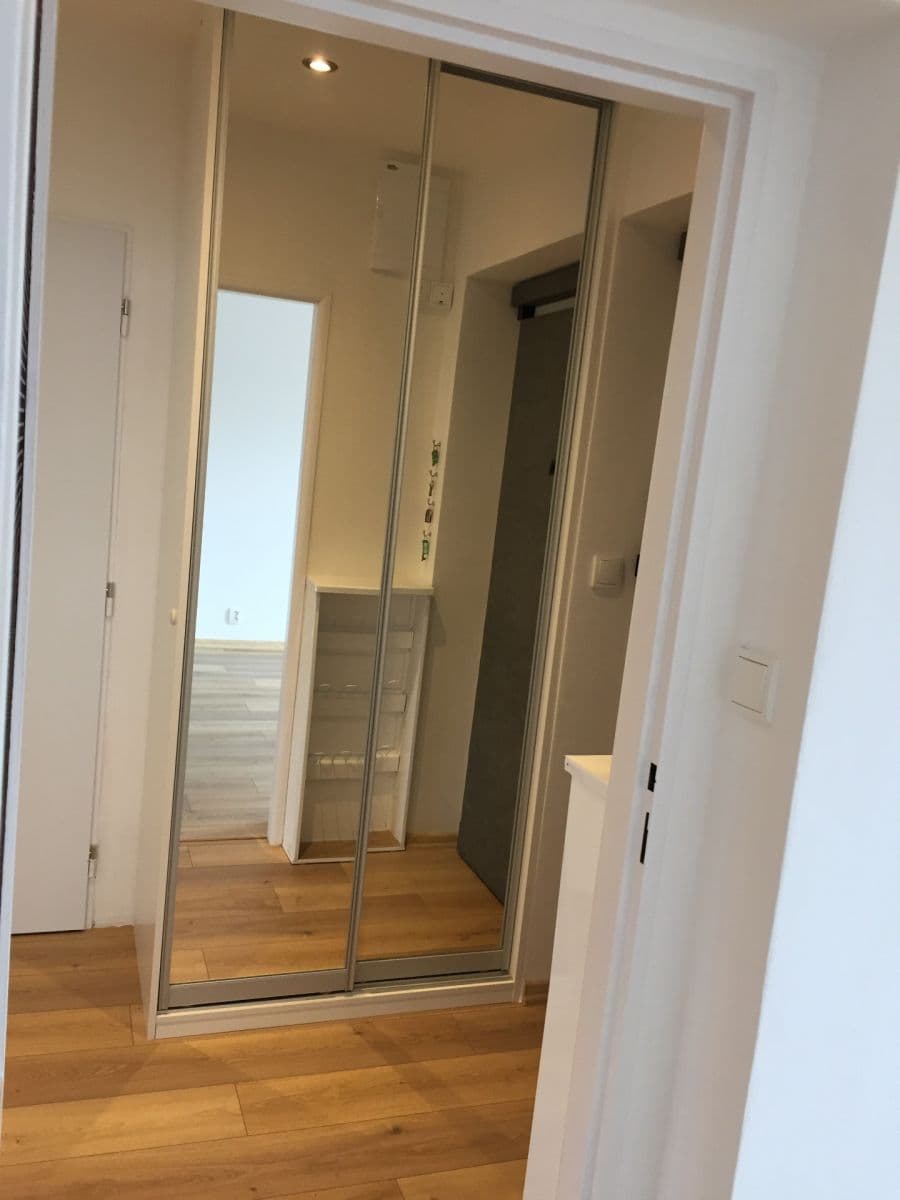 Prenájom bytu 2-izbový 56 m², Nad Ondřejovem, Praha, Praha Prenájom bytu 2-izbový 56 m², Nad Ondřejovem, Praha, Praha