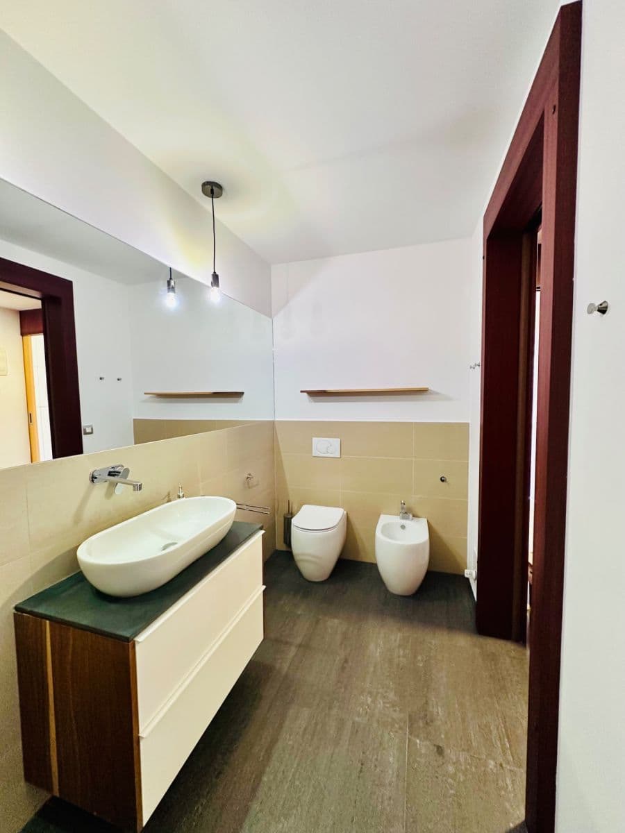 Prenájom bytu 3-izbový 77 m², Pod Hliništěm, Praha, Praha Prenájom bytu 3-izbový 77 m², Pod Hliništěm, Praha, Praha