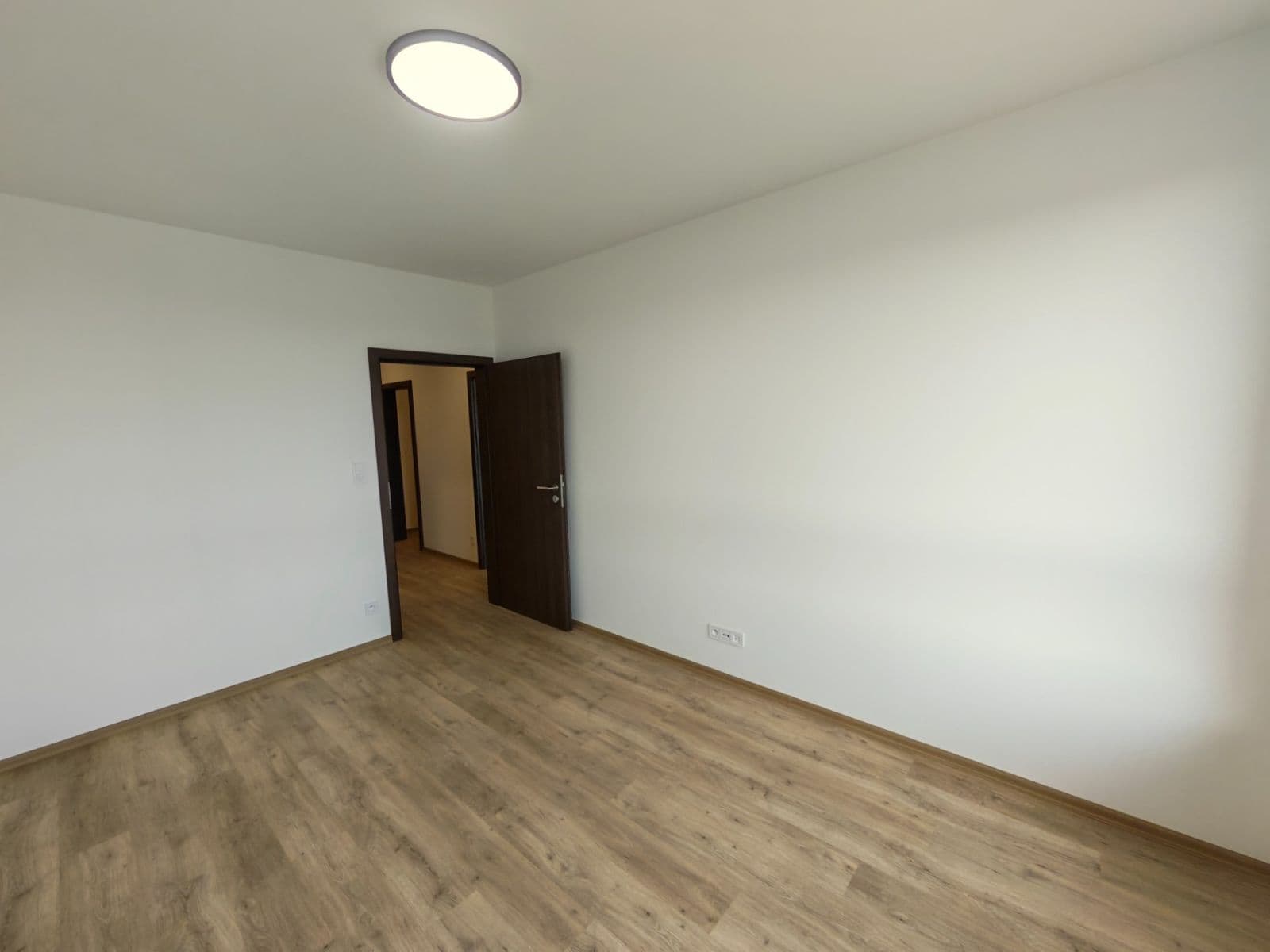 Prenájom bytu 2-izbový 56 m², Topolová, Olomouc, Olomoucký kraj Prenájom bytu 2-izbový 56 m², Topolová, Olomouc, Olomoucký kraj