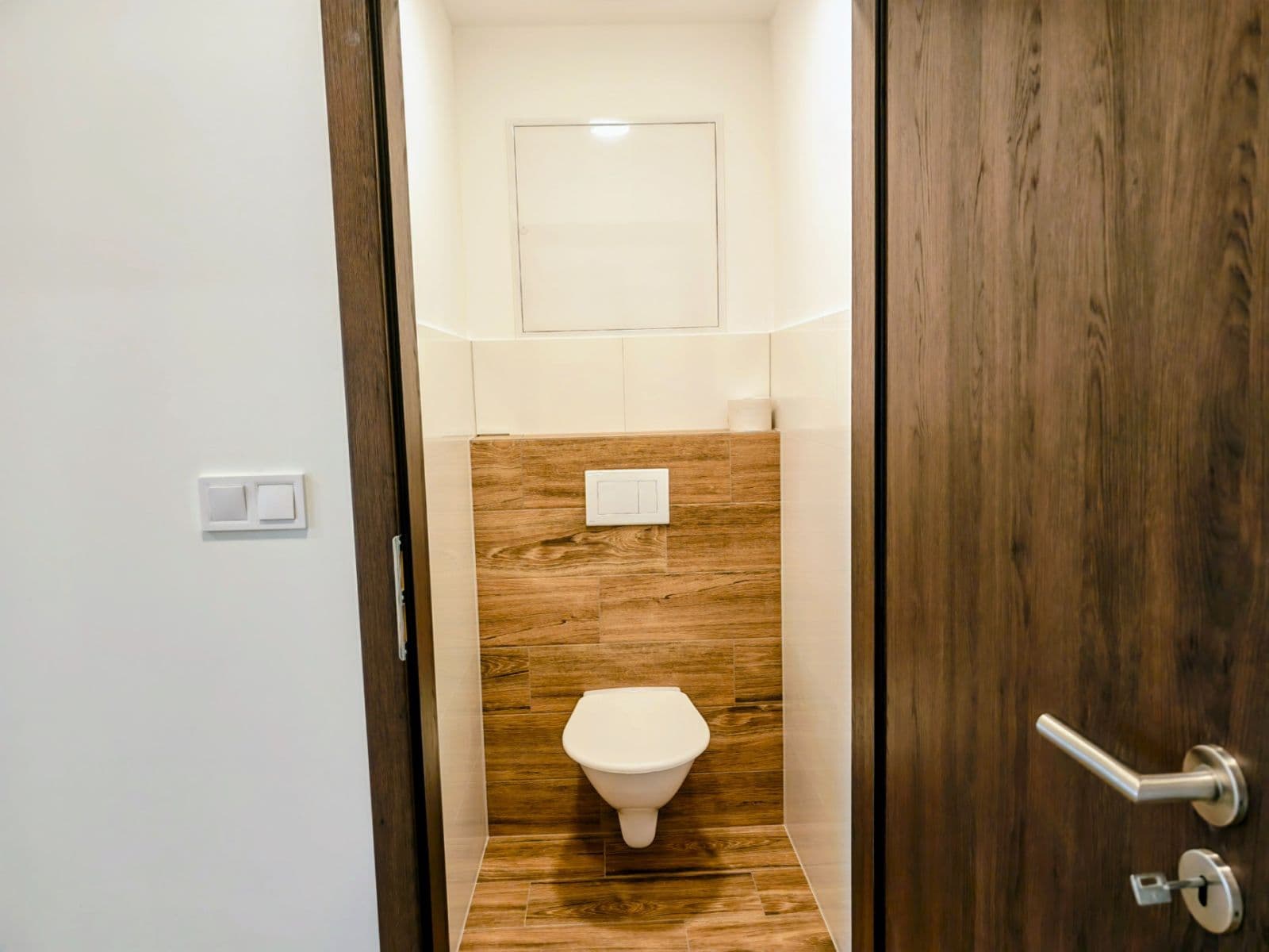 Prenájom bytu 2-izbový 56 m², Topolová, Olomouc, Olomoucký kraj Prenájom bytu 2-izbový 56 m², Topolová, Olomouc, Olomoucký kraj