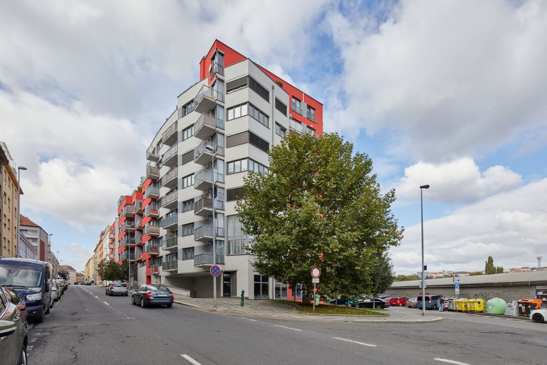 Prenájom garáže 13 m², V Horkách, Praha, Praha Prenájom garáže 13 m², V Horkách, Praha, Praha