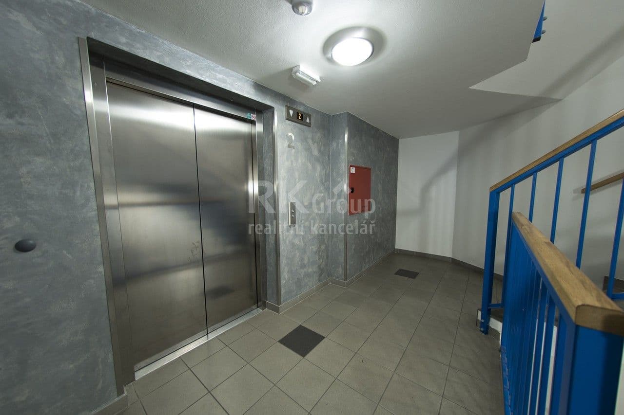 Prenájom garáže 13 m², V Horkách, Praha, Praha Prenájom garáže 13 m², V Horkách, Praha, Praha