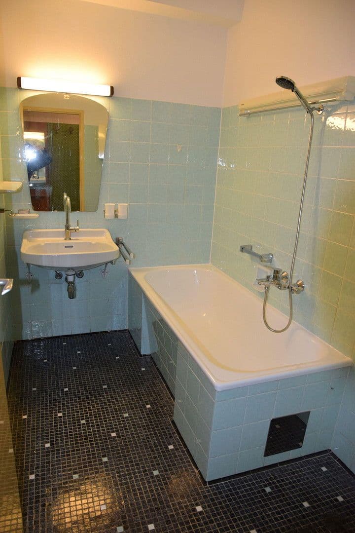 Prenájom bytu 1-izbový 47 m², Schenkendorfgasse 2, Wien, Viedeň Prenájom bytu 1-izbový 47 m², Schenkendorfgasse 2, Wien, Viedeň