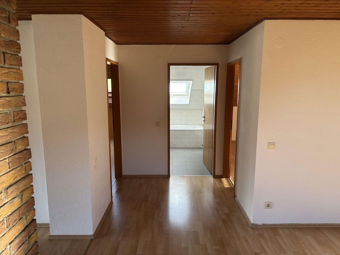 Prenájom bytu 4-izbový 117 m², Klosterstr. 76, Randersacker, Bavorsko Prenájom bytu 4-izbový 117 m², Klosterstr. 76, Randersacker, Bavorsko