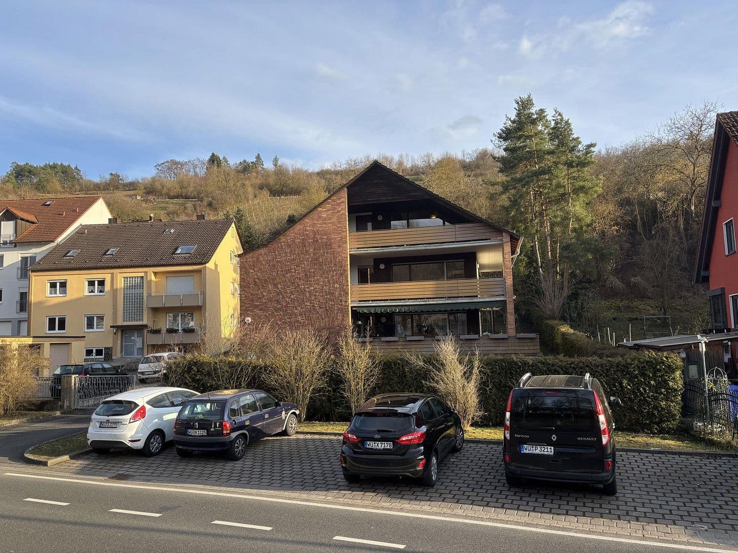 Prenájom bytu 4-izbový 117 m², Klosterstr. 76, Randersacker, Bavorsko Prenájom bytu 4-izbový 117 m², Klosterstr. 76, Randersacker, Bavorsko