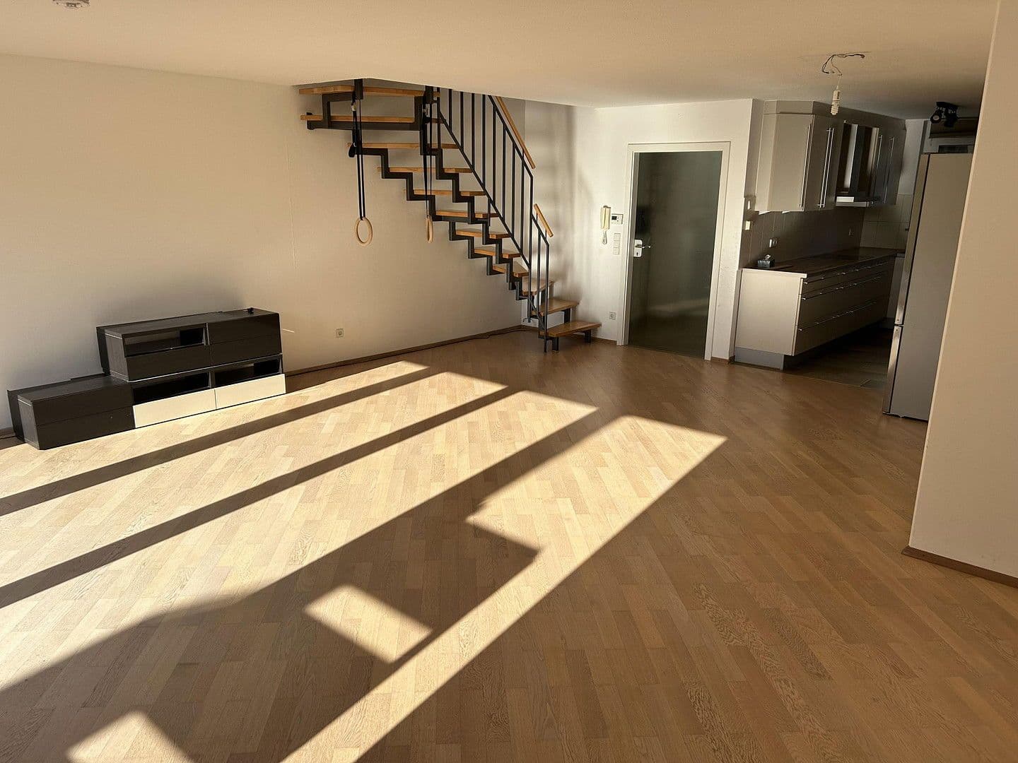 Predaj bytu 4-izbový 120 m², Sindelfingen, Bádensko-Wurttembersko Predaj bytu 4-izbový 120 m², Sindelfingen, Bádensko-Wurttembersko