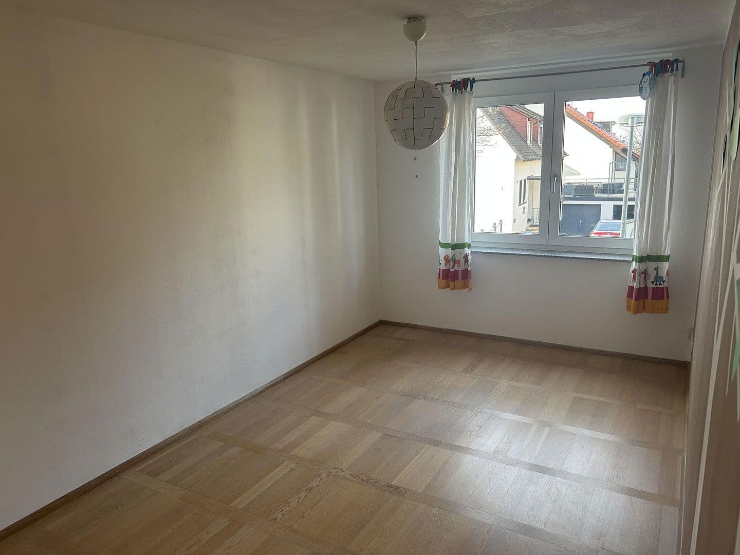 Predaj bytu 4-izbový 120 m², Sindelfingen, Bádensko-Wurttembersko Predaj bytu 4-izbový 120 m², Sindelfingen, Bádensko-Wurttembersko