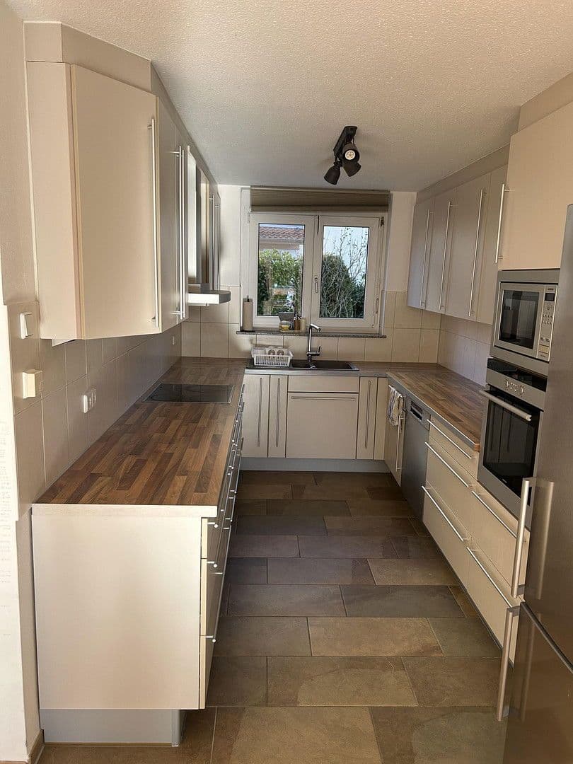 Predaj bytu 4-izbový 120 m², Sindelfingen, Bádensko-Wurttembersko Predaj bytu 4-izbový 120 m², Sindelfingen, Bádensko-Wurttembersko