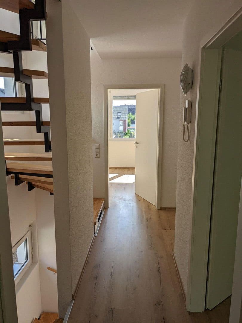 Predaj domu 144 m², pozemek 150 m², Flein, Bádensko-Wurttembersko Predaj domu 144 m², pozemek 150 m², Flein, Bádensko-Wurttembersko