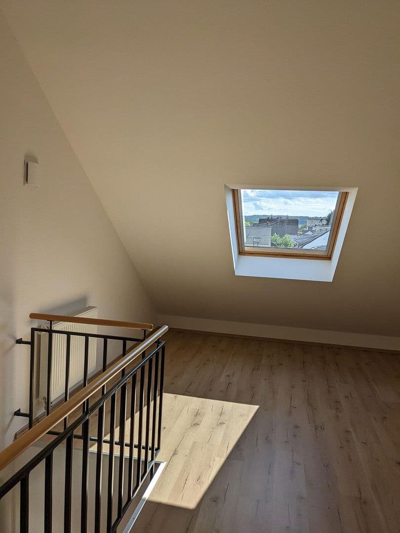 Predaj domu 144 m², pozemek 150 m², Flein, Bádensko-Wurttembersko Predaj domu 144 m², pozemek 150 m², Flein, Bádensko-Wurttembersko