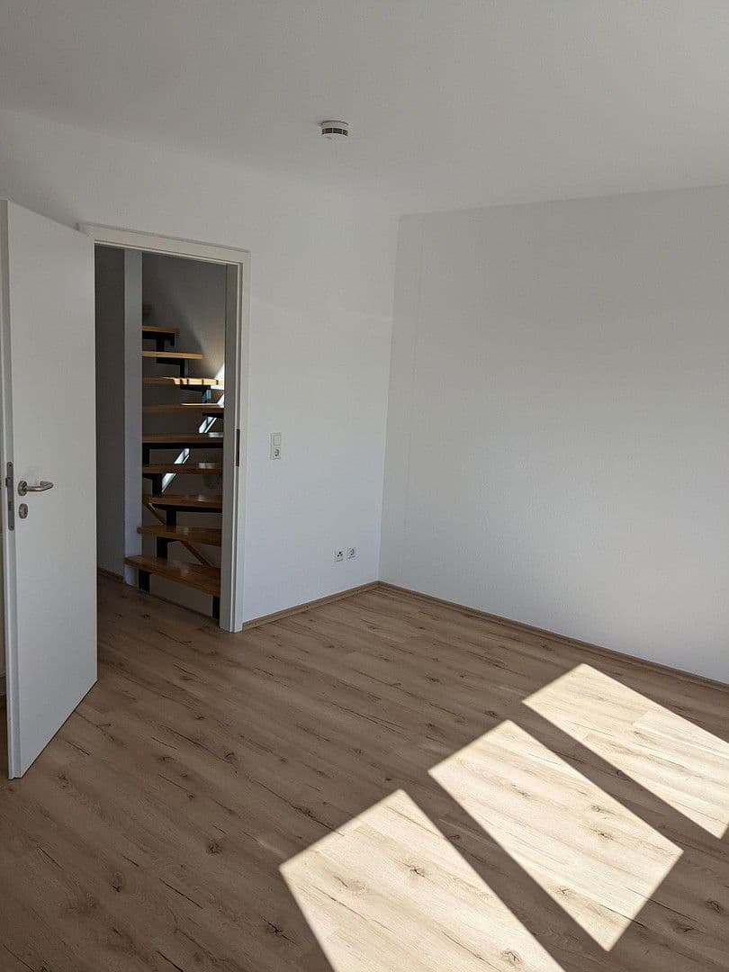 Predaj domu 144 m², pozemek 150 m², Flein, Bádensko-Wurttembersko Predaj domu 144 m², pozemek 150 m², Flein, Bádensko-Wurttembersko