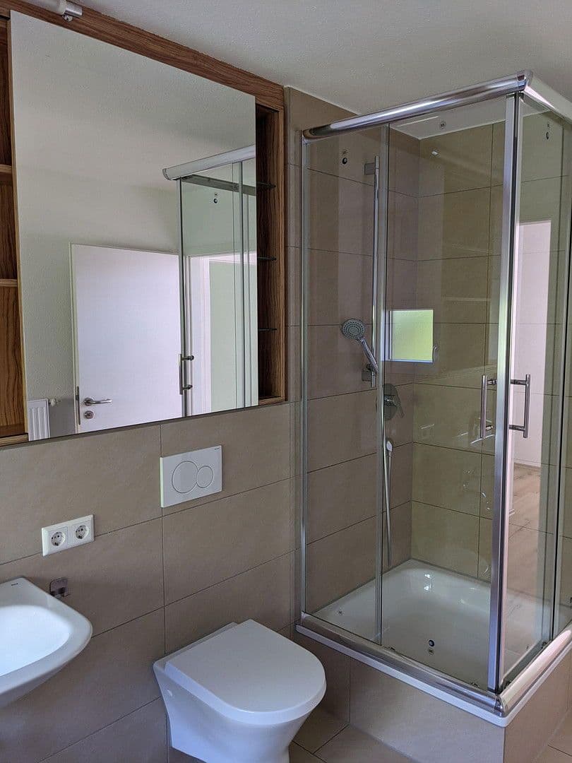 Predaj domu 144 m², pozemek 150 m², Flein, Bádensko-Wurttembersko Predaj domu 144 m², pozemek 150 m², Flein, Bádensko-Wurttembersko