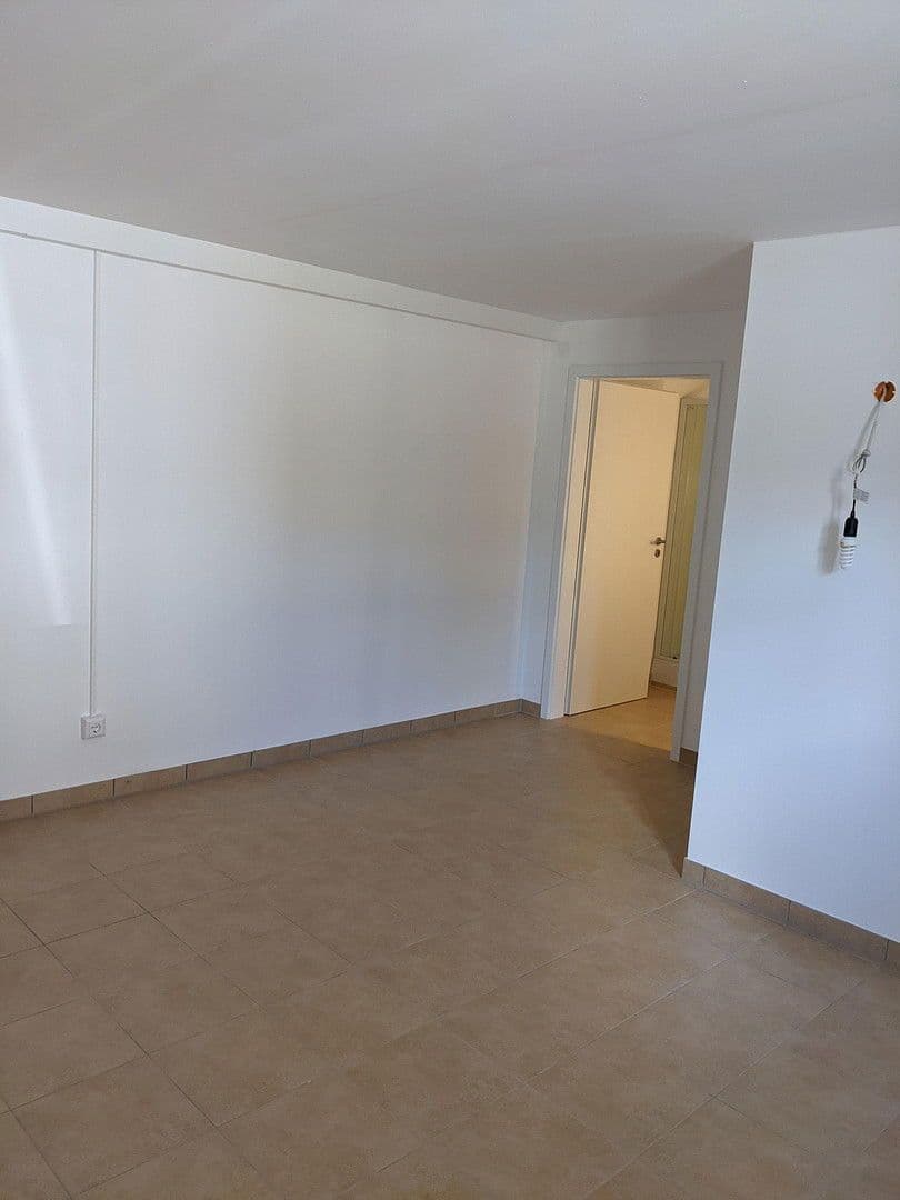 Predaj domu 144 m², pozemek 150 m², Flein, Bádensko-Wurttembersko Predaj domu 144 m², pozemek 150 m², Flein, Bádensko-Wurttembersko