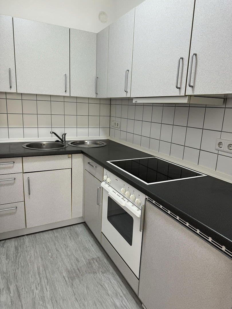 Predaj bytu 1-izbový 40 m², Hennigsdorf, Brandenbursko Predaj bytu 1-izbový 40 m², Hennigsdorf, Brandenbursko