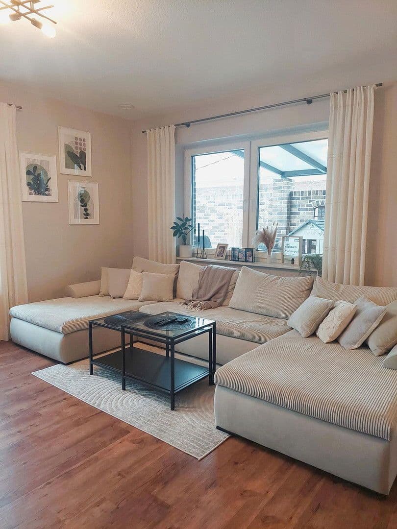 Predaj domu 170 m², pozemek 749 m², Laurentiusstraße 1, Oberlangen, Dolné Sasko Predaj domu 170 m², pozemek 749 m², Laurentiusstraße 1, Oberlangen, Dolné Sasko