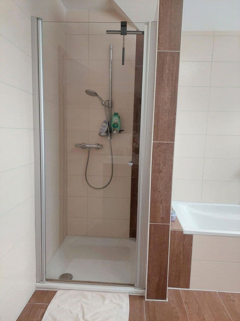 Predaj domu 170 m², pozemek 749 m², Laurentiusstraße 1, Oberlangen, Dolné Sasko Predaj domu 170 m², pozemek 749 m², Laurentiusstraße 1, Oberlangen, Dolné Sasko