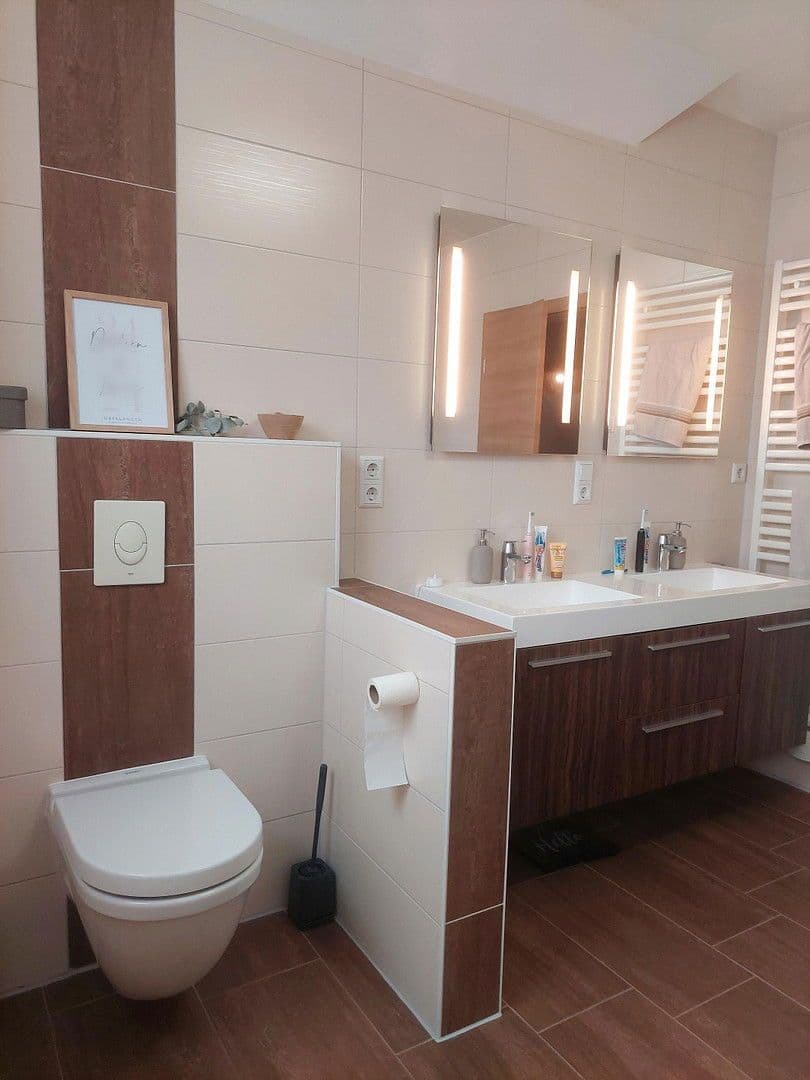 Predaj domu 170 m², pozemek 749 m², Laurentiusstraße 1, Oberlangen, Dolné Sasko Predaj domu 170 m², pozemek 749 m², Laurentiusstraße 1, Oberlangen, Dolné Sasko