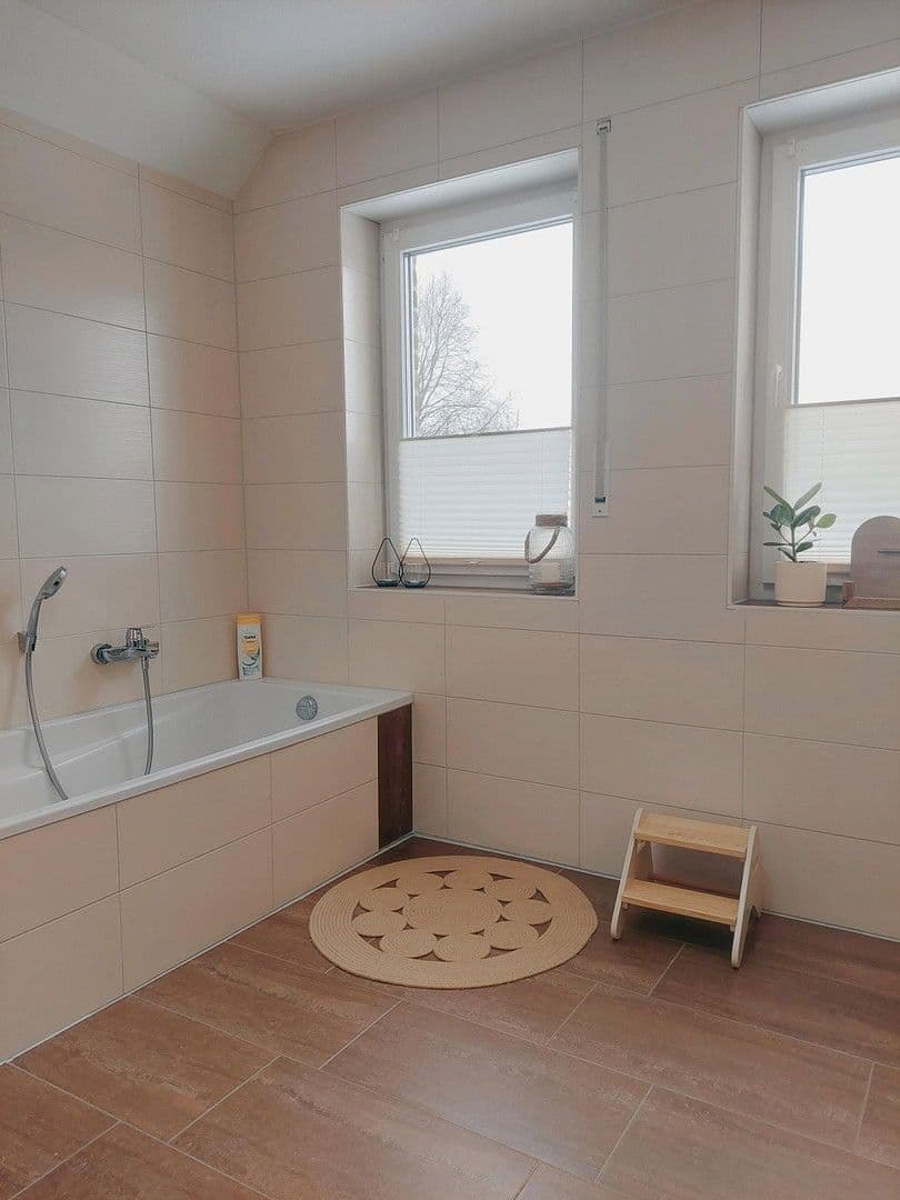 Predaj domu 170 m², pozemek 749 m², Laurentiusstraße 1, Oberlangen, Dolné Sasko Predaj domu 170 m², pozemek 749 m², Laurentiusstraße 1, Oberlangen, Dolné Sasko